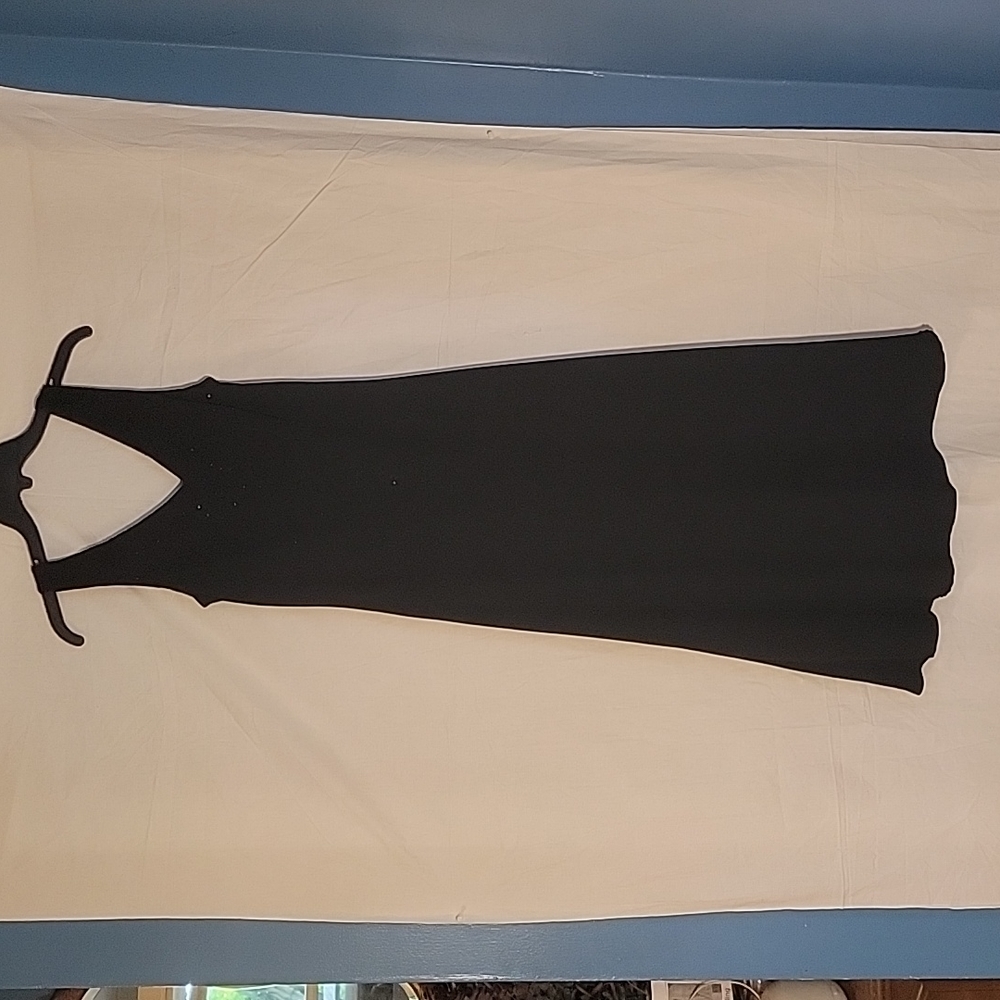 Size 8P little black dress